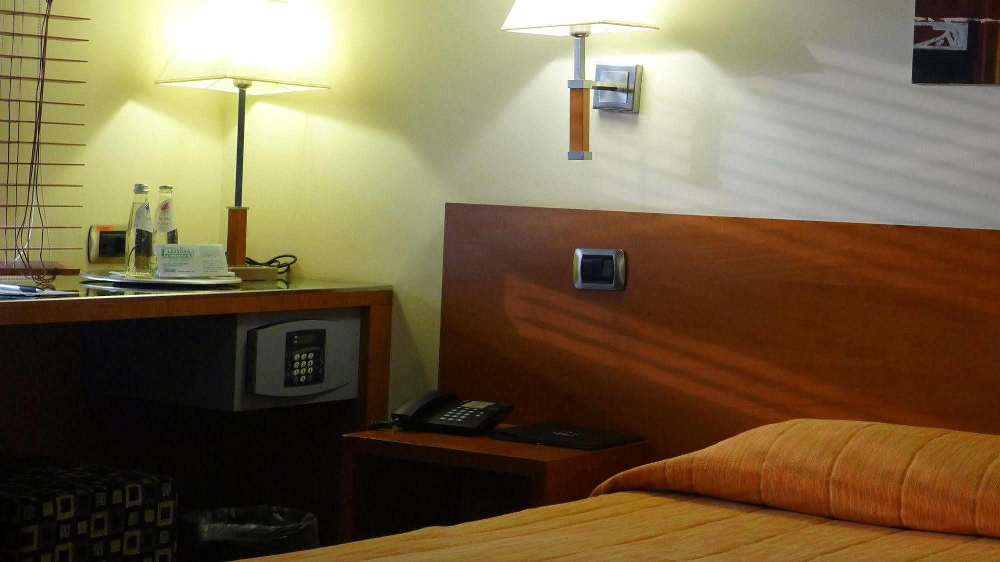 Hotel Motel K Casei Gerola Exteriér fotografie