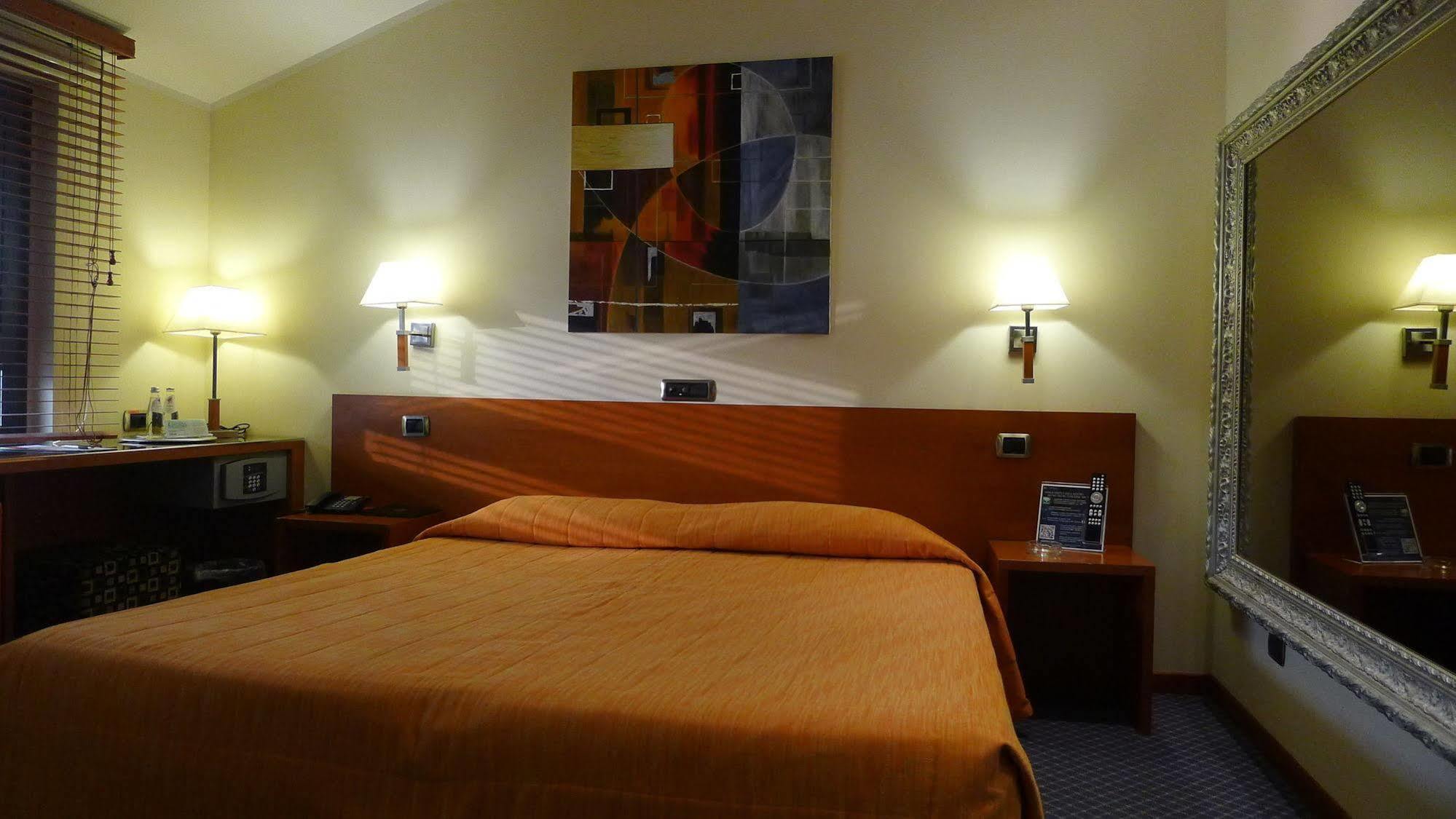 Hotel Motel K Casei Gerola Exteriér fotografie